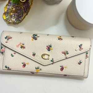 Coach WYN leather wallet